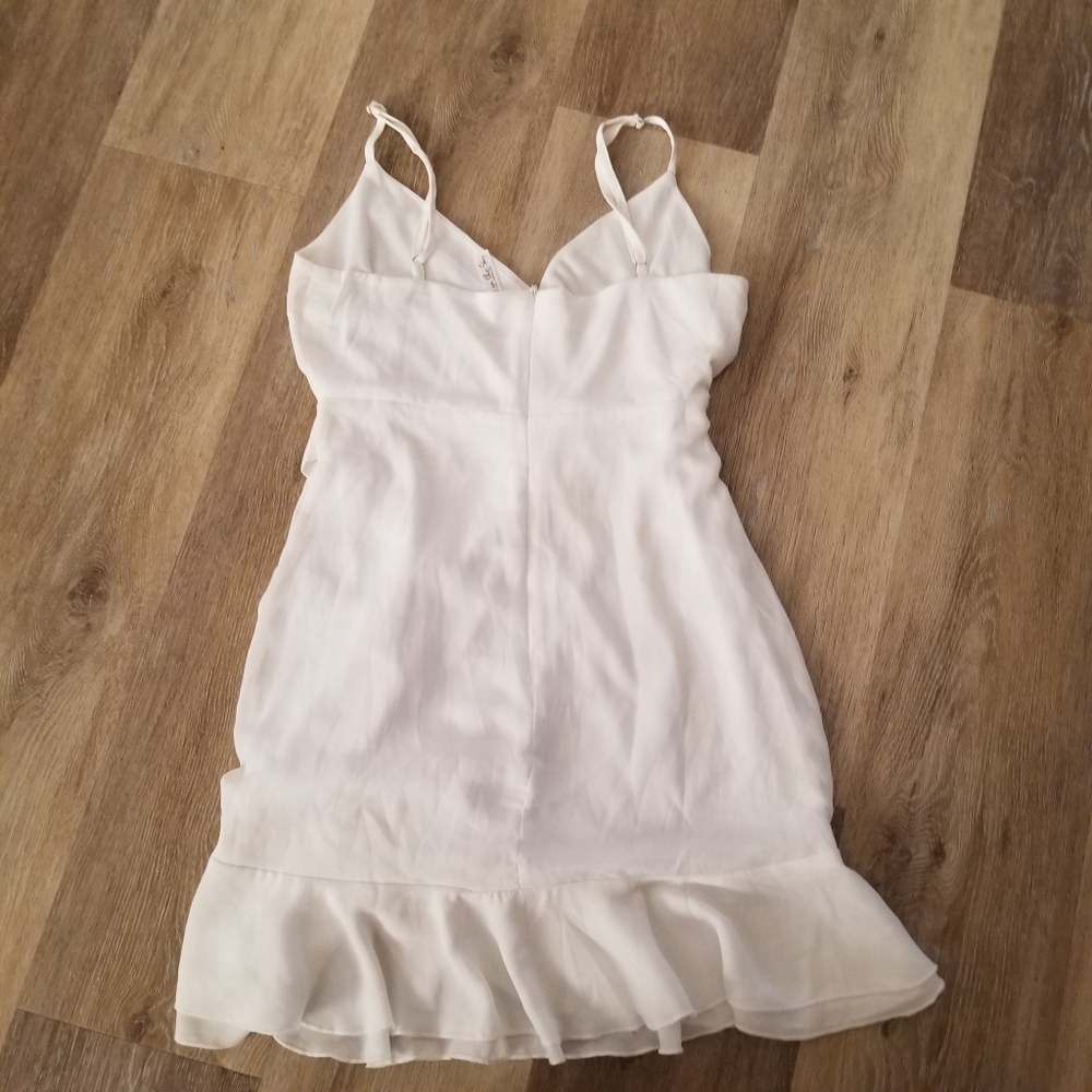 Lucy In The Sky White Ruffle Wrap Mini Dress Size Medium - Picture 4 of 12